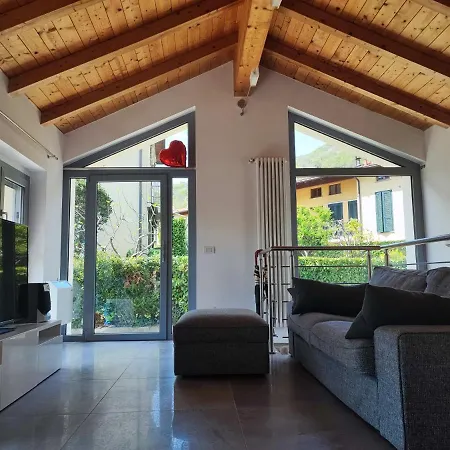 Villa Olia House *
